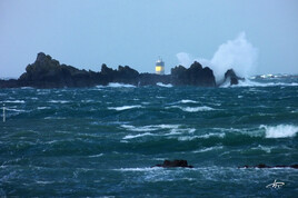 Balise à l'abri des vagues