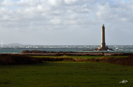 Ombre et lumière sur le phare